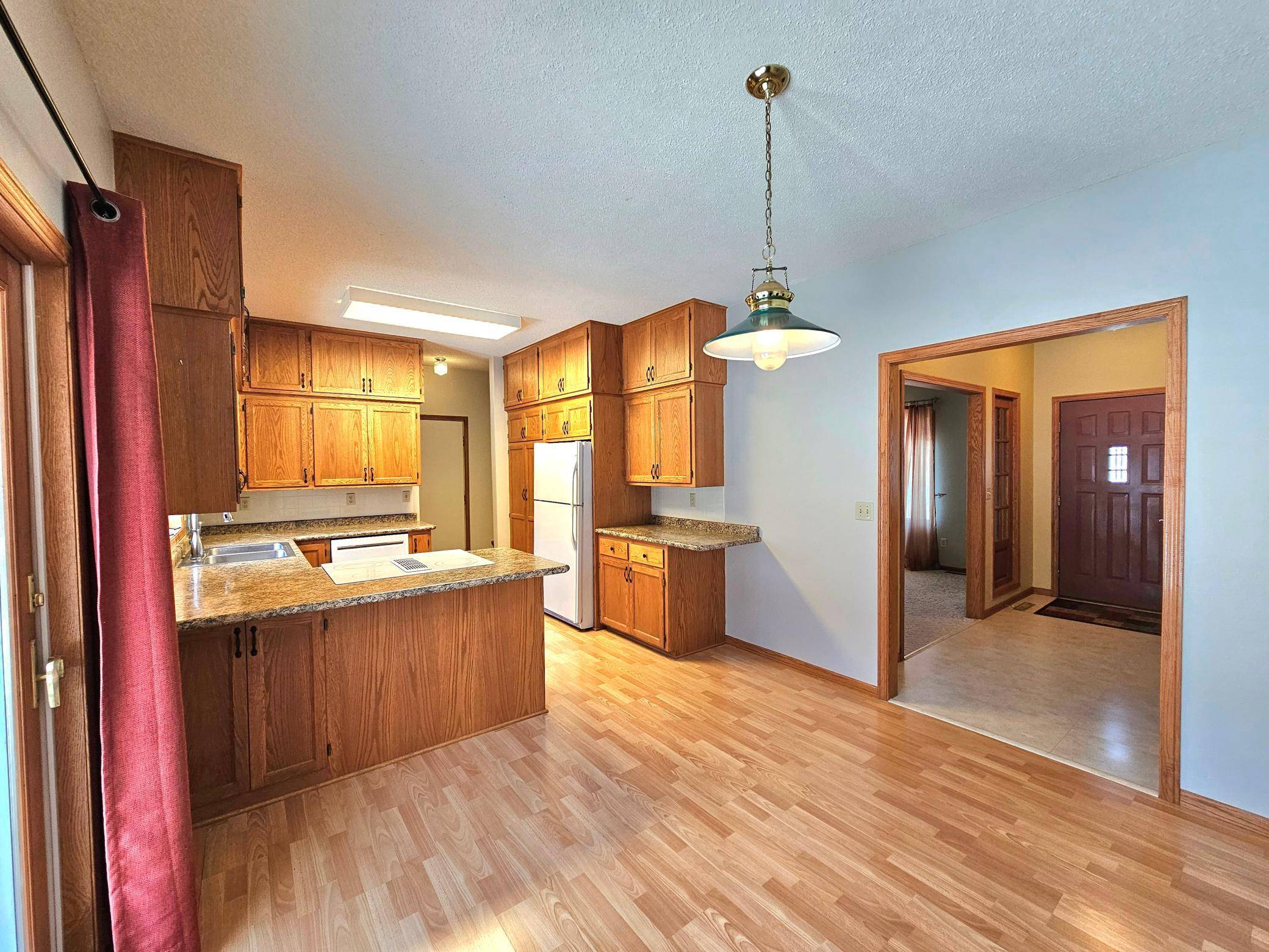 Sartell, MN 56377,1105 4th AVE N