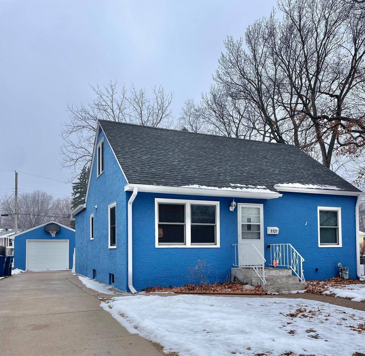 West Saint Paul, MN 55118,1131 Seminole AVE