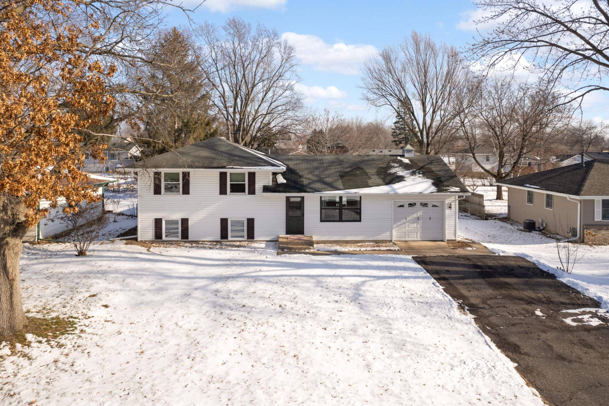 Apple Valley, MN 55124,133 Strese LN