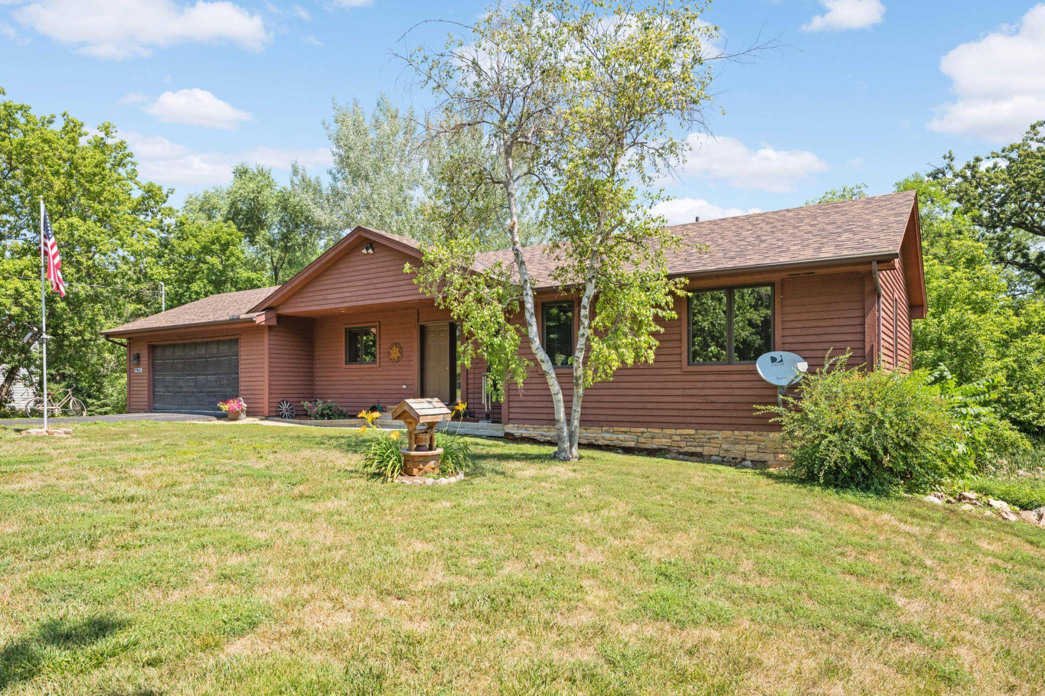 Shorewood, MN 55331,5945 Mill ST
