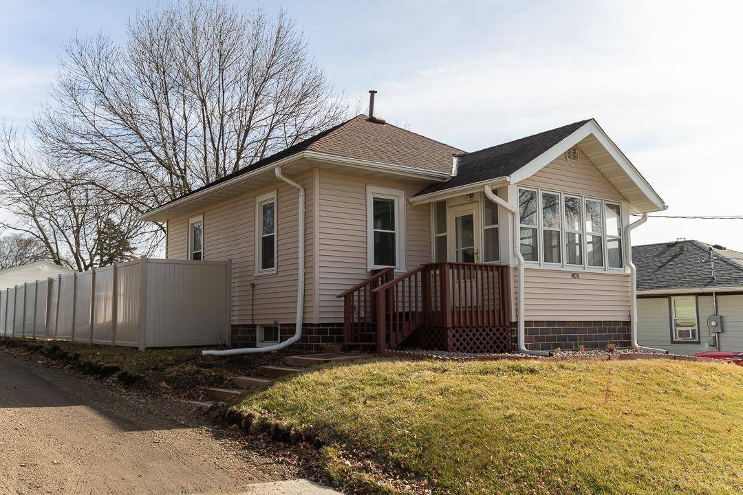 Montgomery, MN 56069,405 3rd ST NE