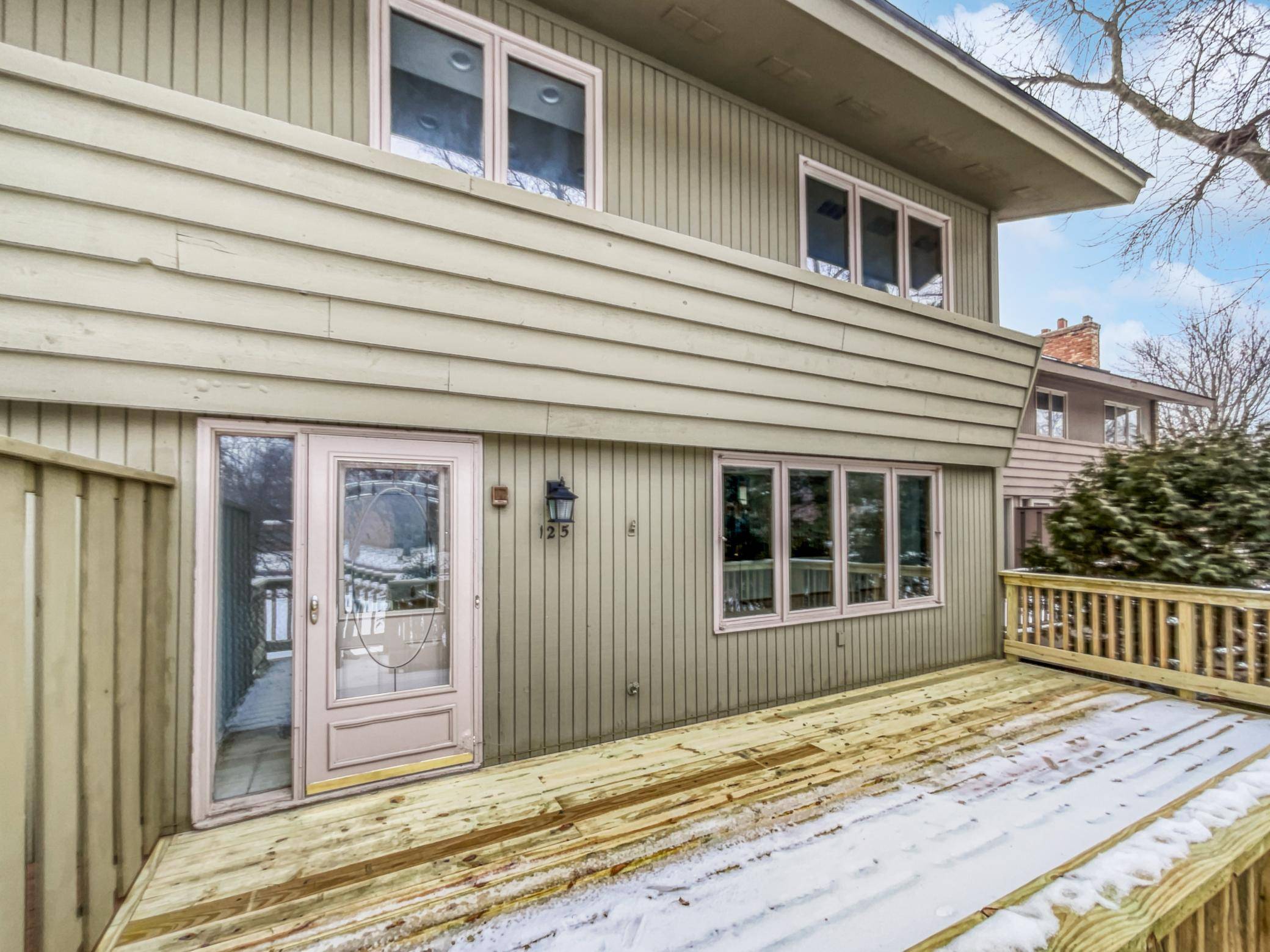 New Brighton, MN 55112,125 Windsor CT