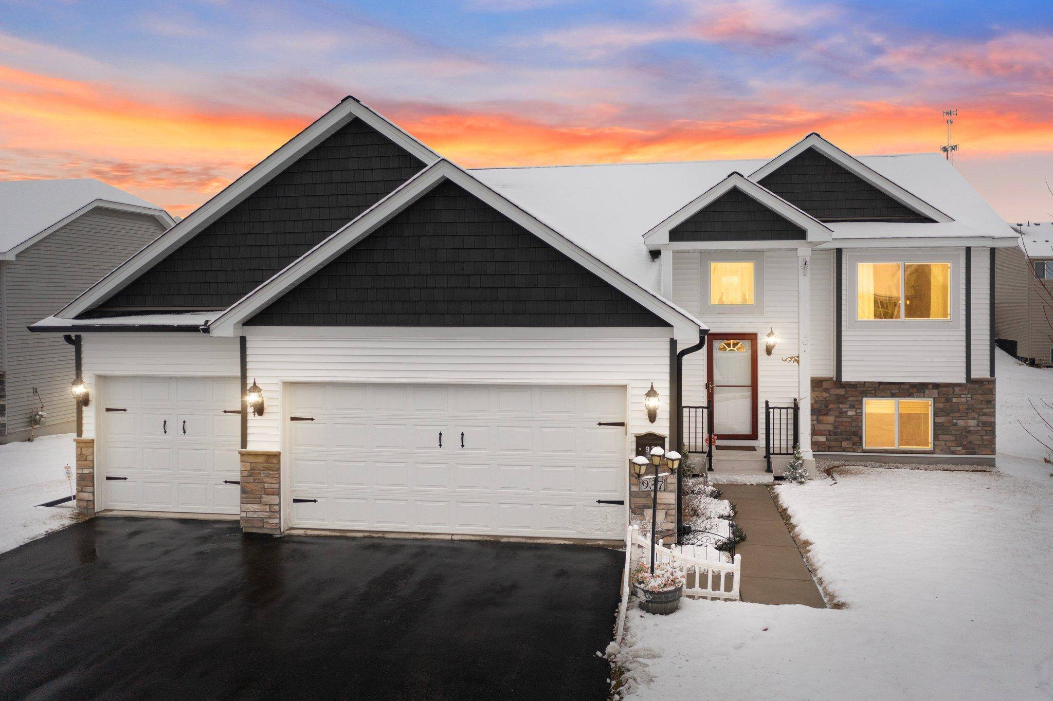 Belle Plaine, MN 56011,937 Ashford RD