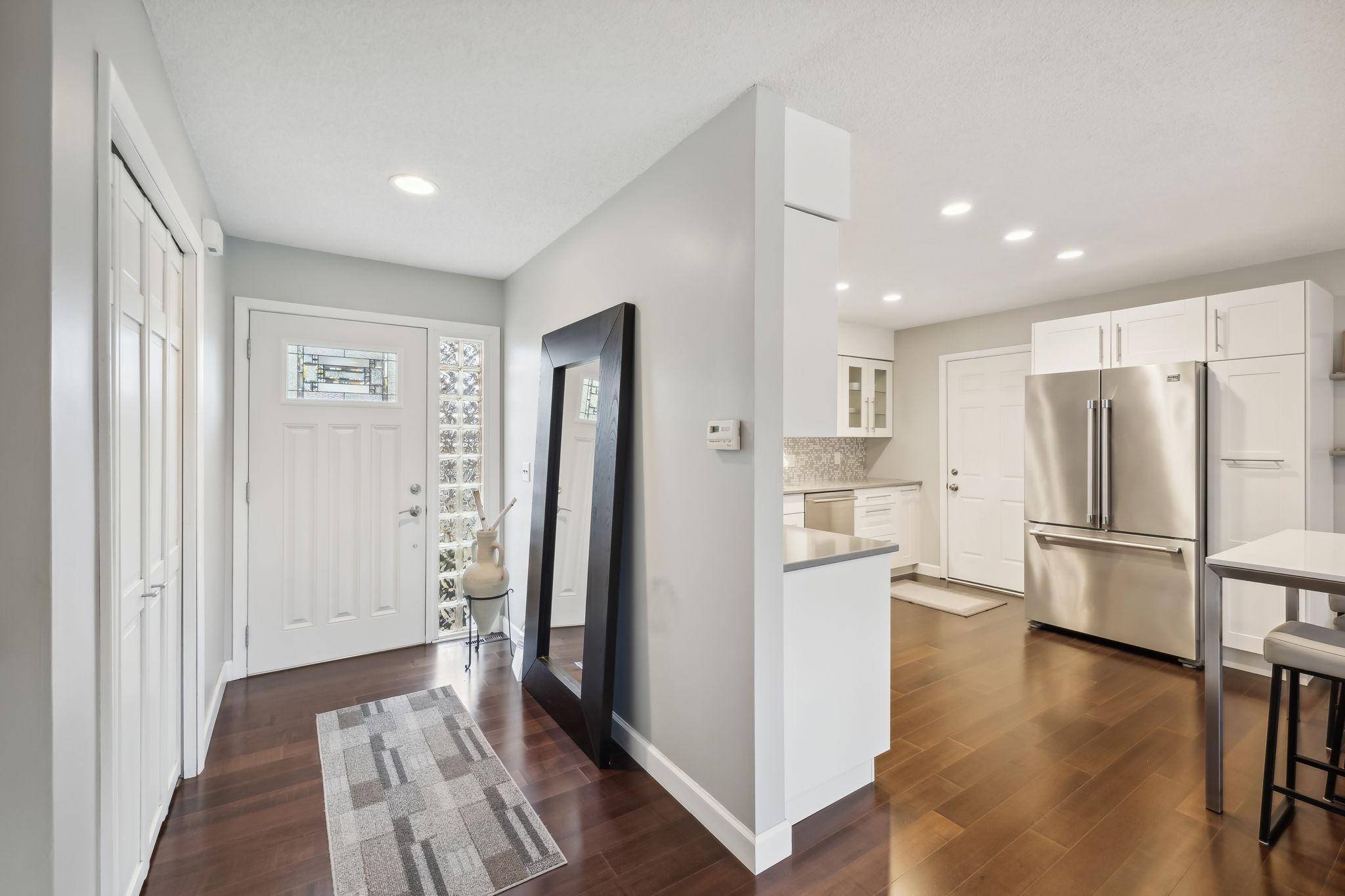 Eden Prairie, MN 55344,10842 Hyland TER