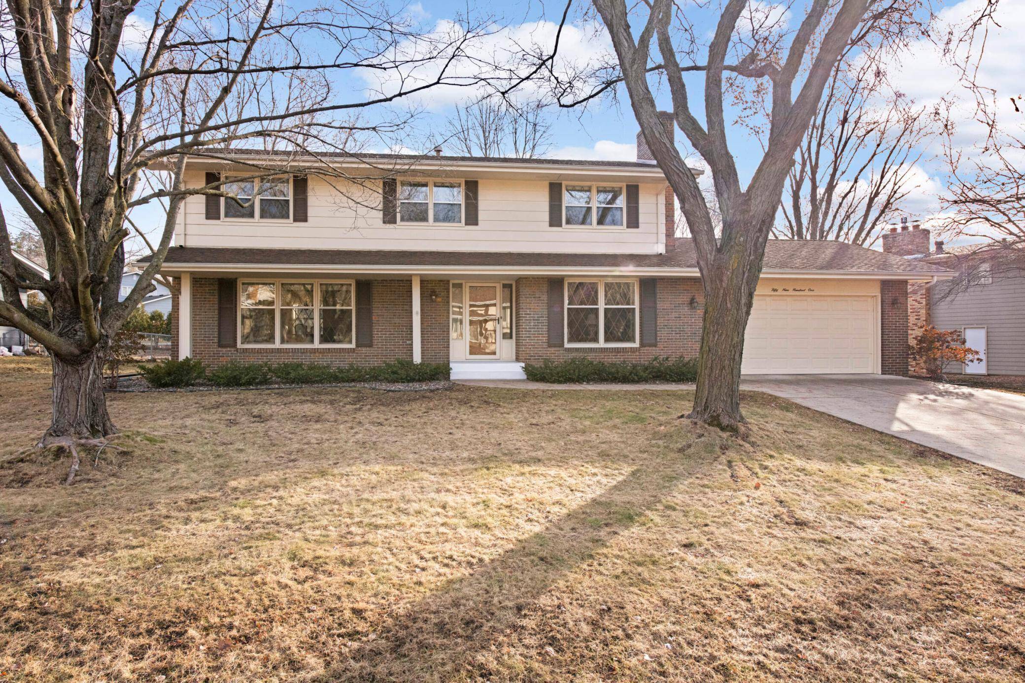 Edina, MN 55436,5901 Sun RD