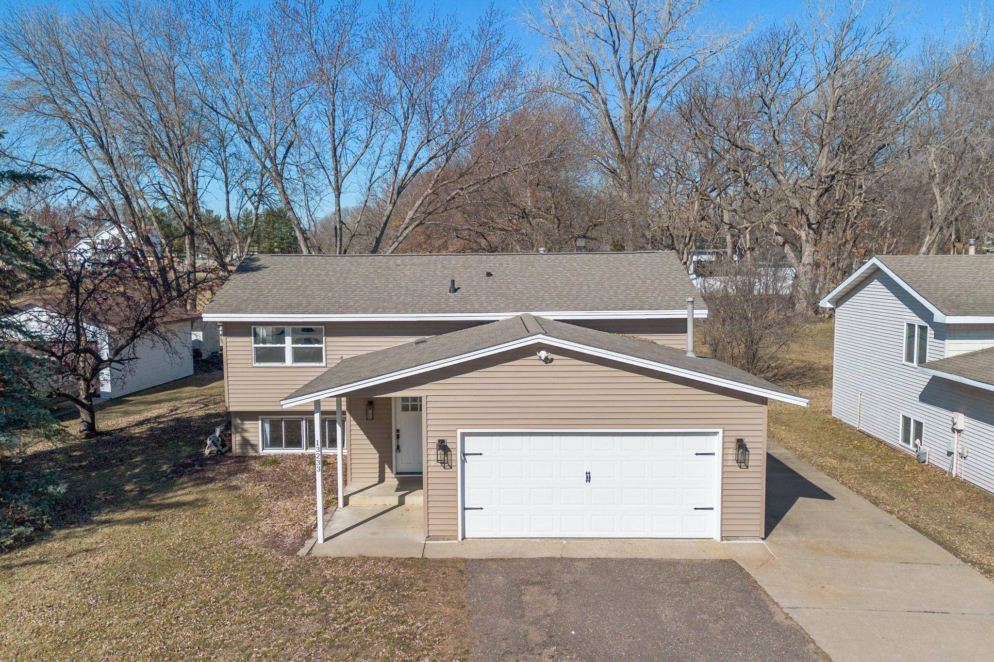 Champlin, MN 55316,13233 Valley Forge LN N