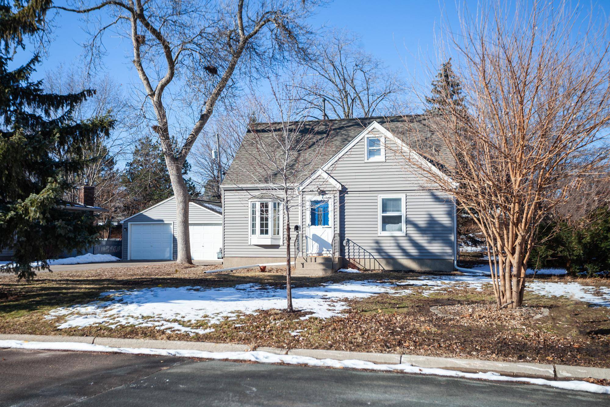 Richfield, MN 55423,6214 James Avenue S