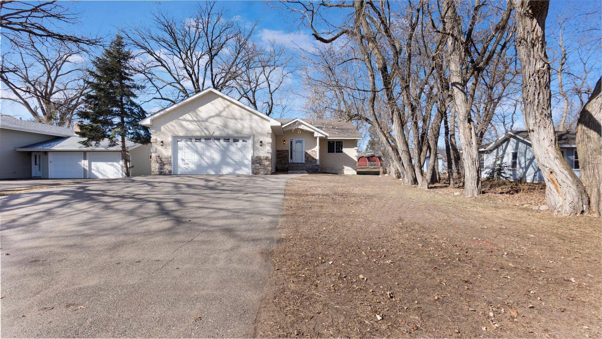 Princeton, MN 55371,905 7th AVE N