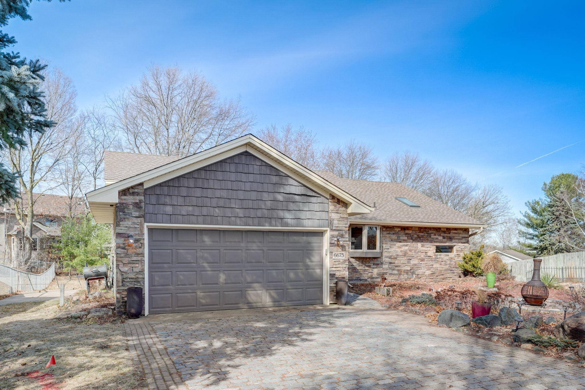 Lino Lakes, MN 55014,6673 Hokah DR