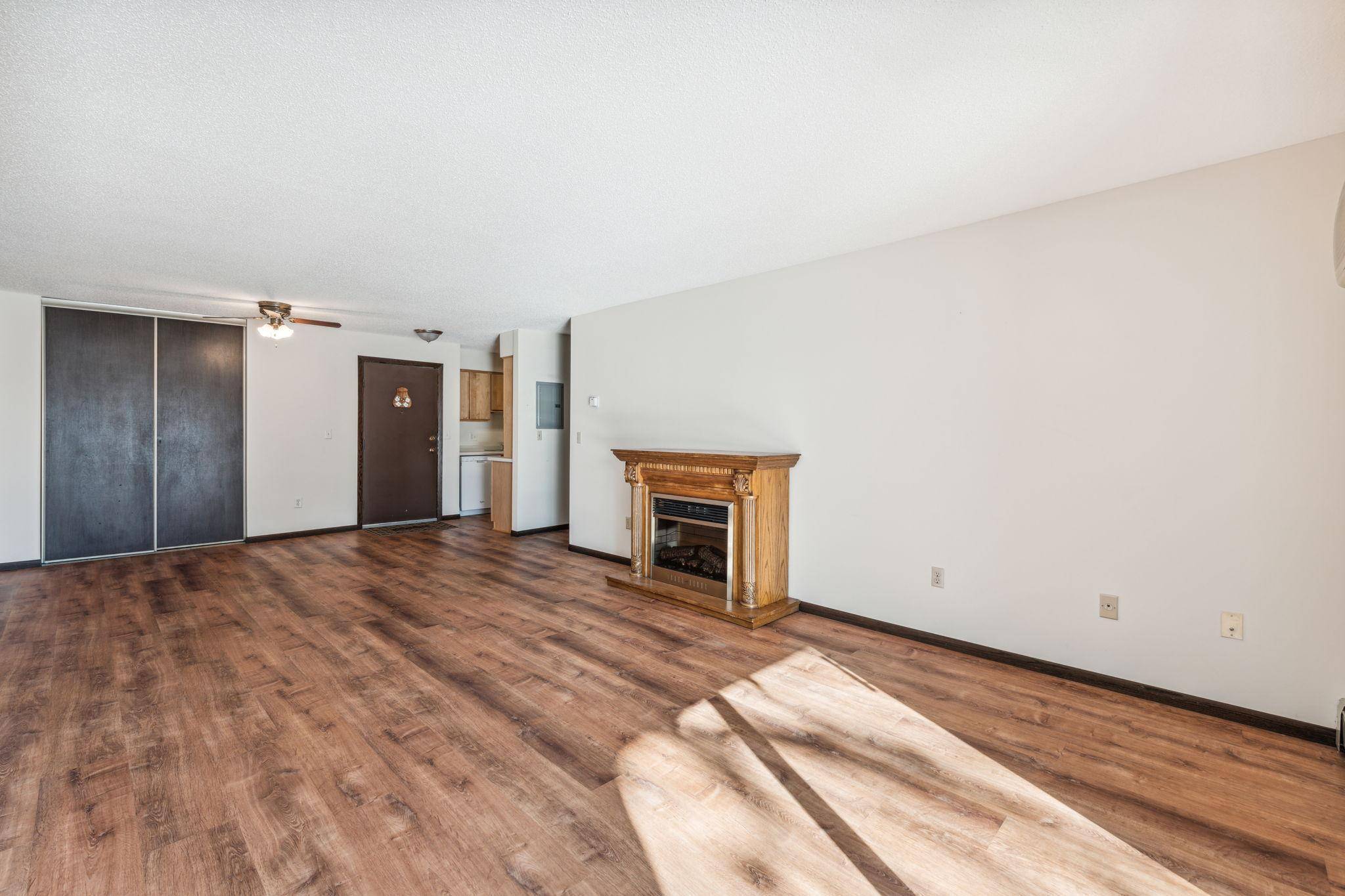 Minneapolis, MN 55408,2930 Blaisdell AVE #107