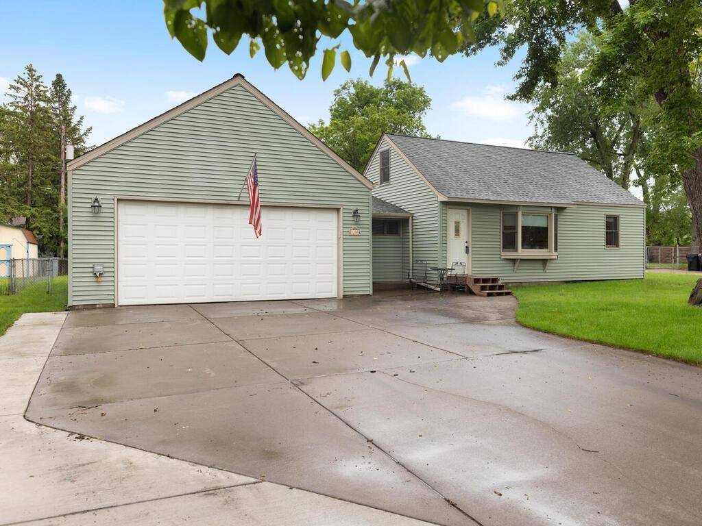 Mounds View, MN 55112,5308 Saint Stephens ST