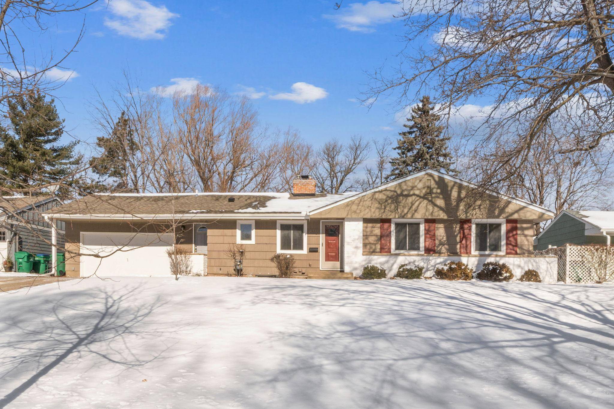 Saint Louis Park, MN 55426,8318 Virginia CIR N