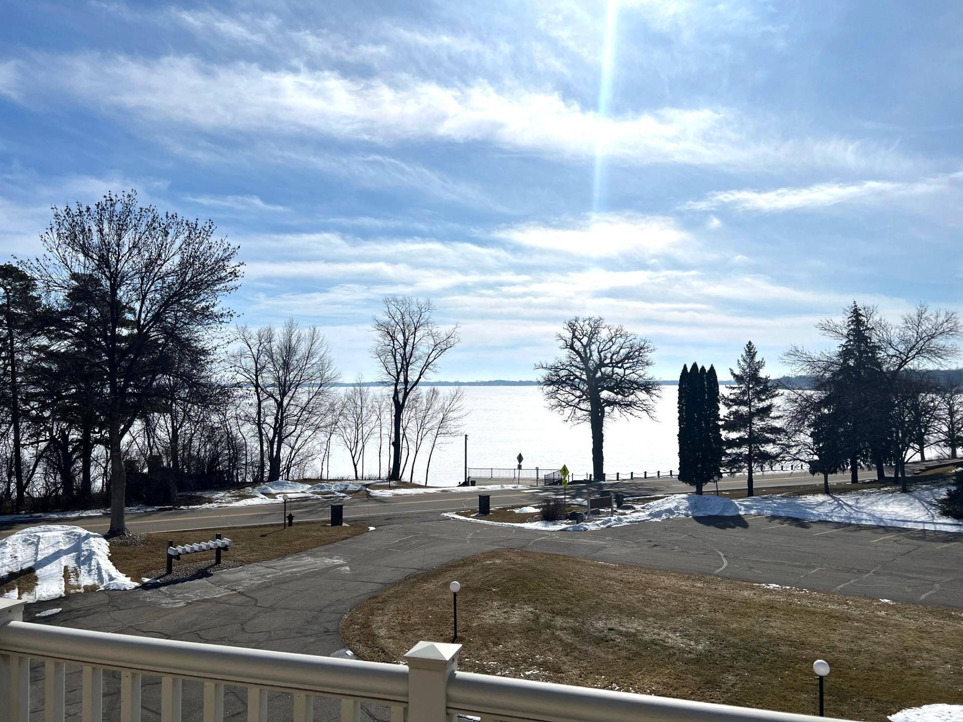 Spicer, MN 56288,7595 N Shore DR #403