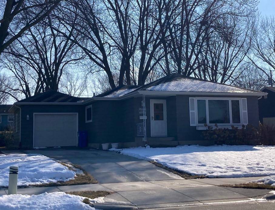 Waconia, MN 55387,317 W 3rd ST
