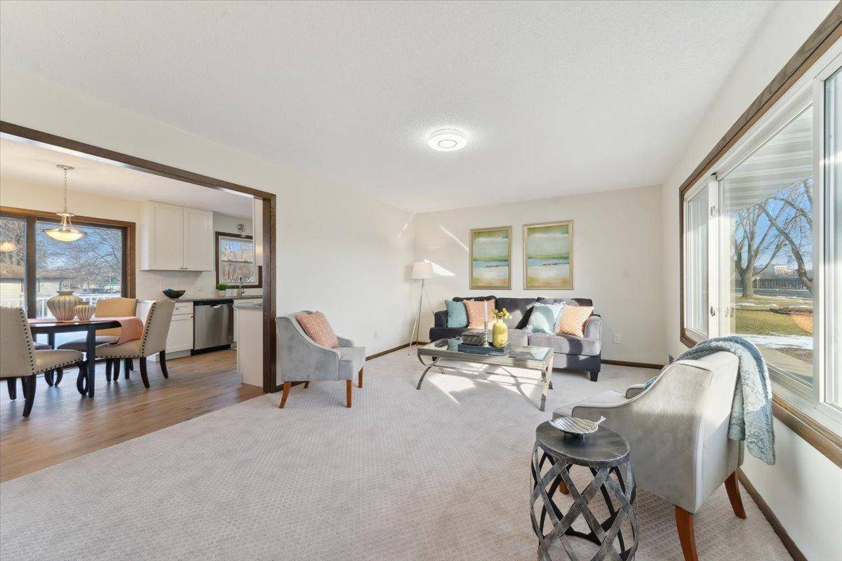 Shakopee, MN 55379,706 Adams ST S