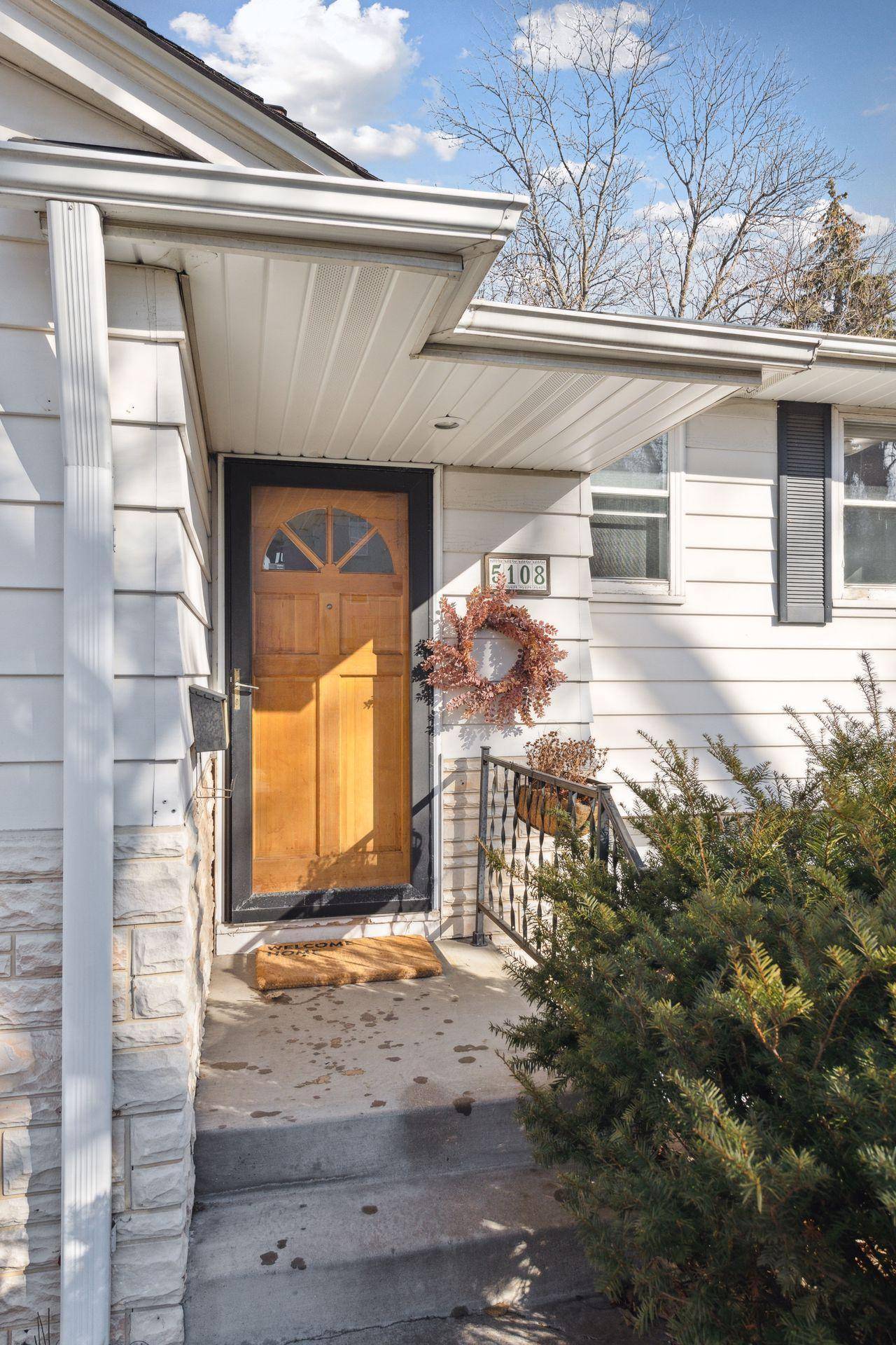 Edina, MN 55436,5108 W 49th ST