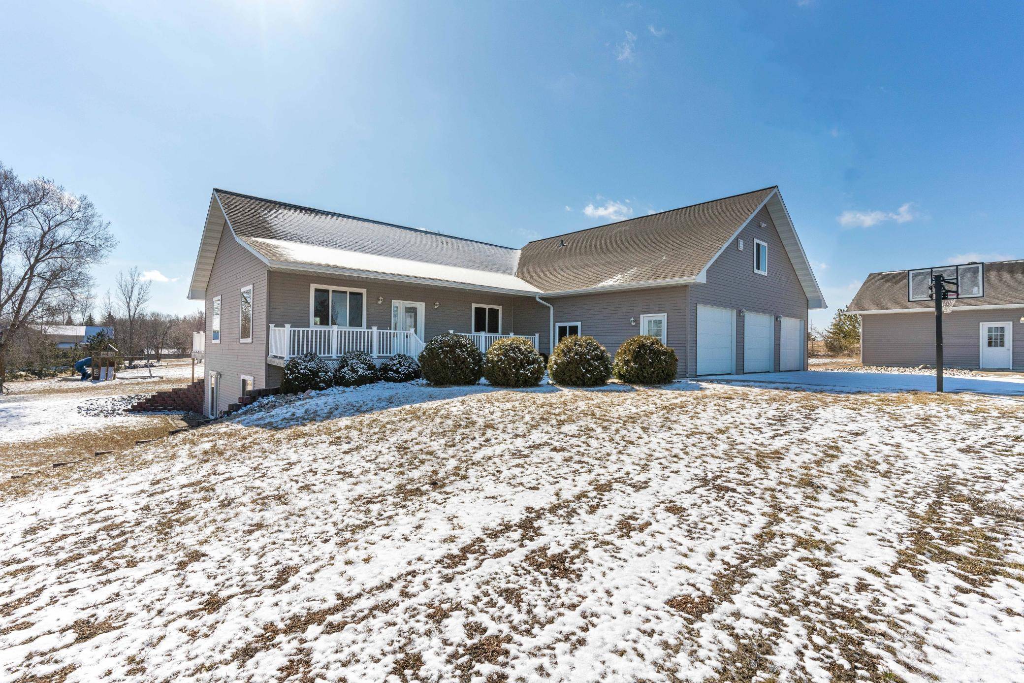 Aurdal Twp, MN 56537,23082 Highland DR