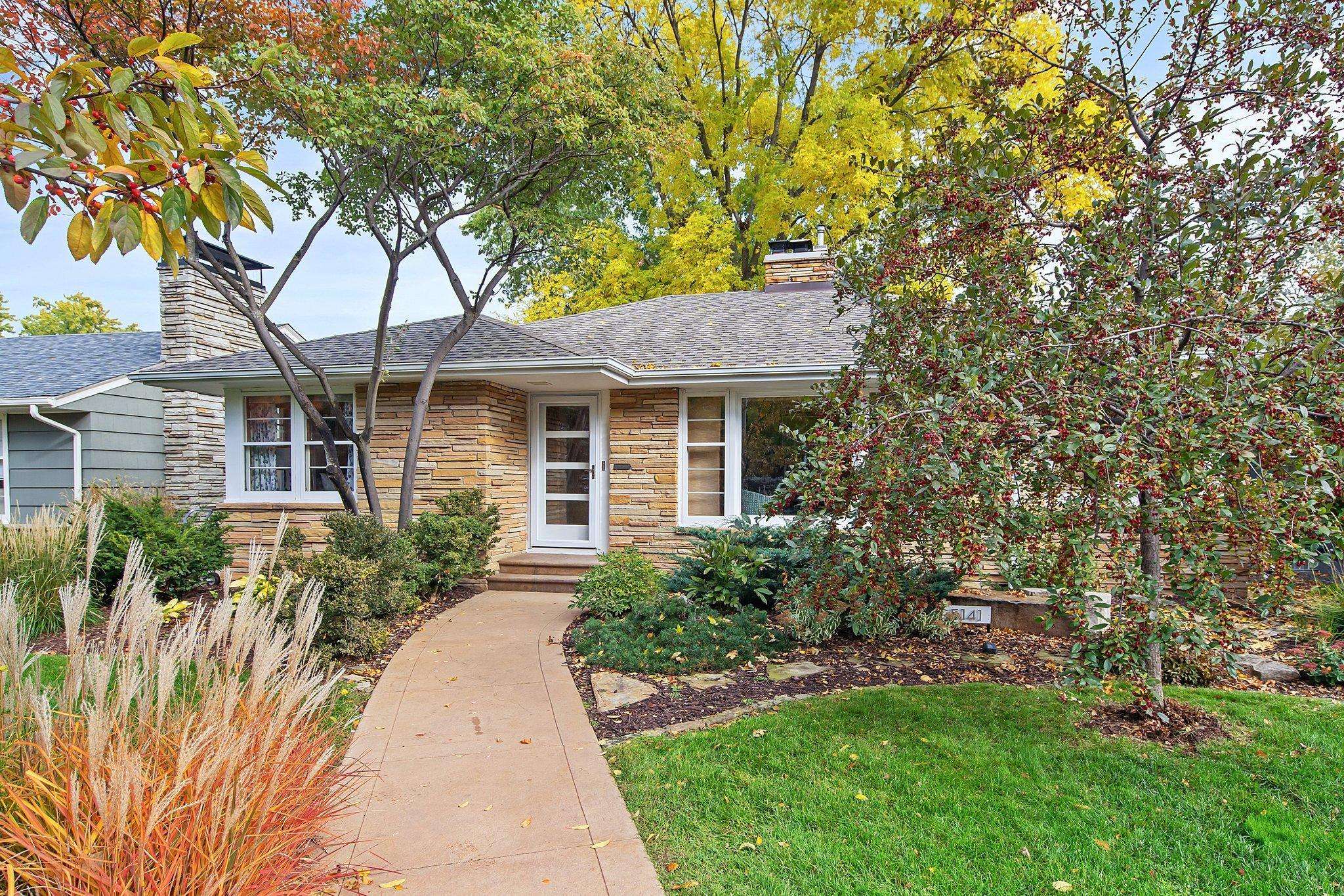 Minneapolis, MN 55410,5141 Ewing AVE S