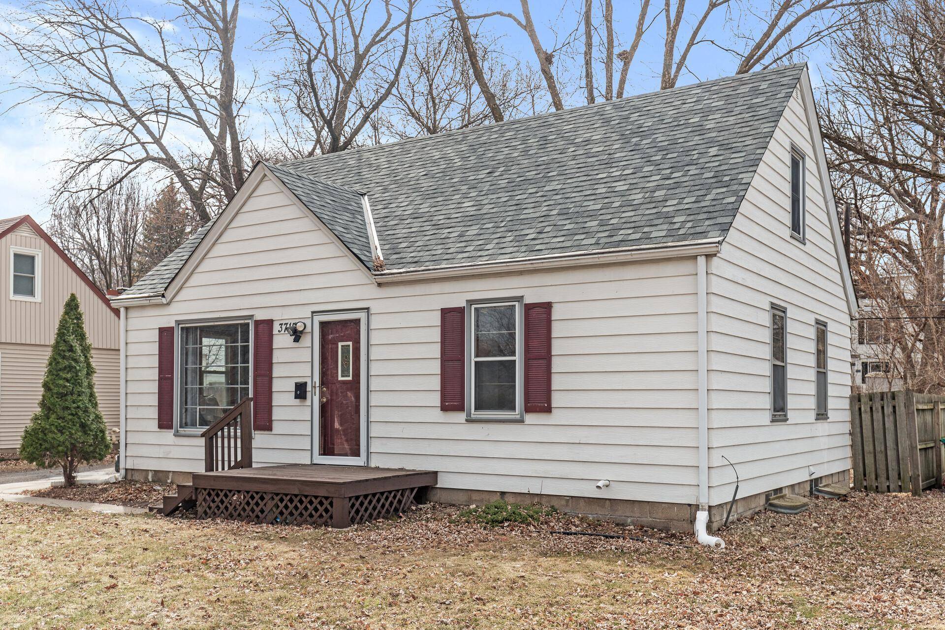 Crystal, MN 55422,3715 Yates AVE N