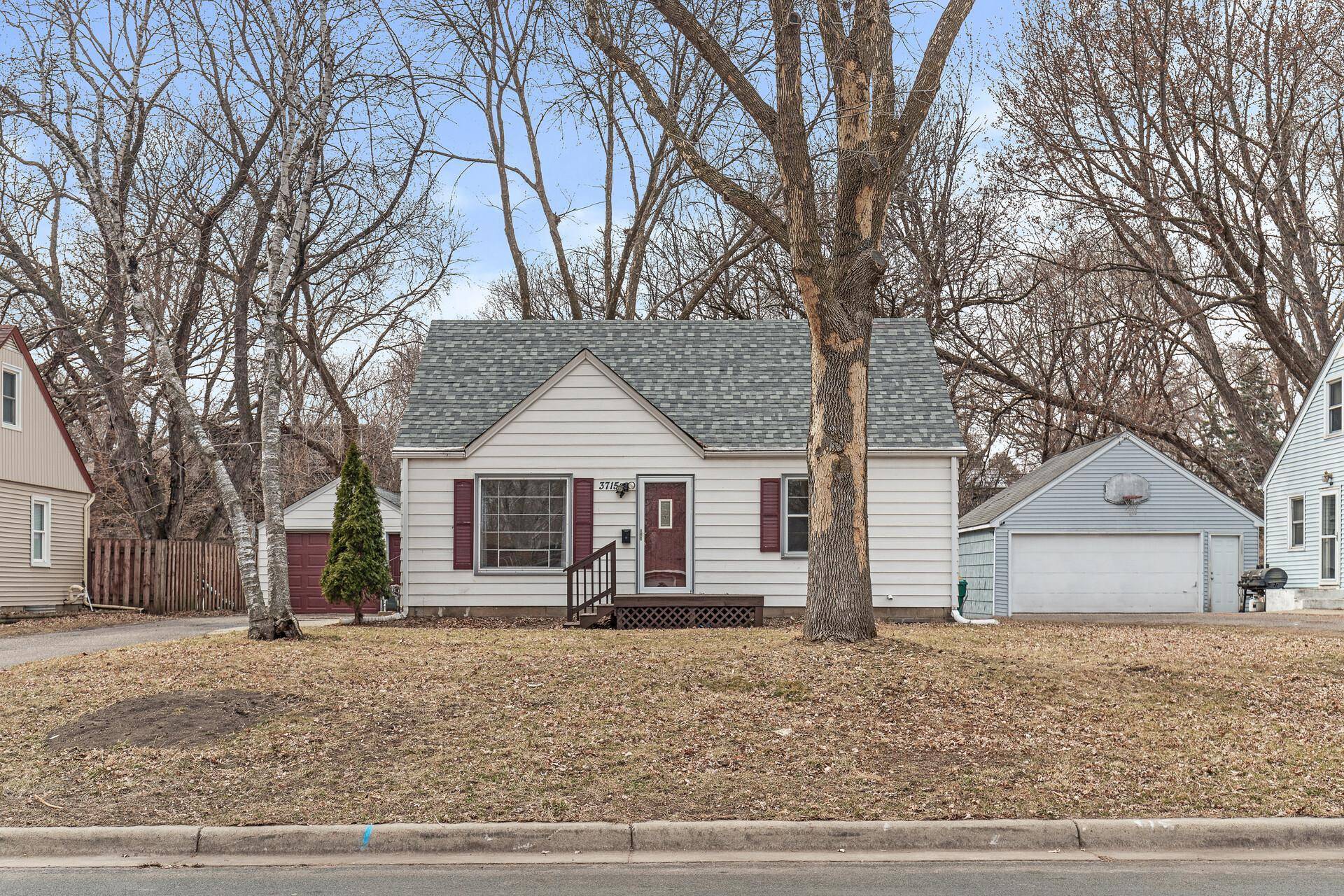Crystal, MN 55422,3715 Yates AVE N