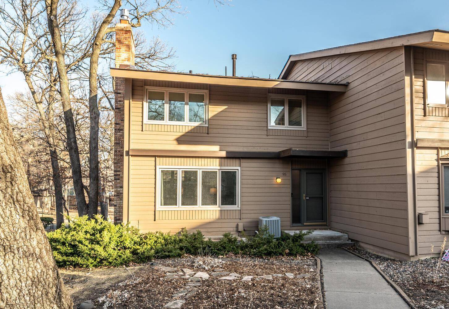 Burnsville, MN 55337,95 Birnamwood DR