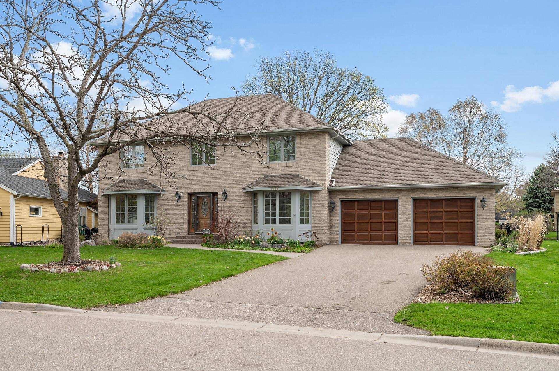 Bloomington, MN 55437,9313 Rich RD