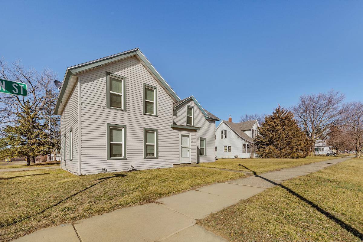 Morristown, MN 55052,109 W Franklin ST