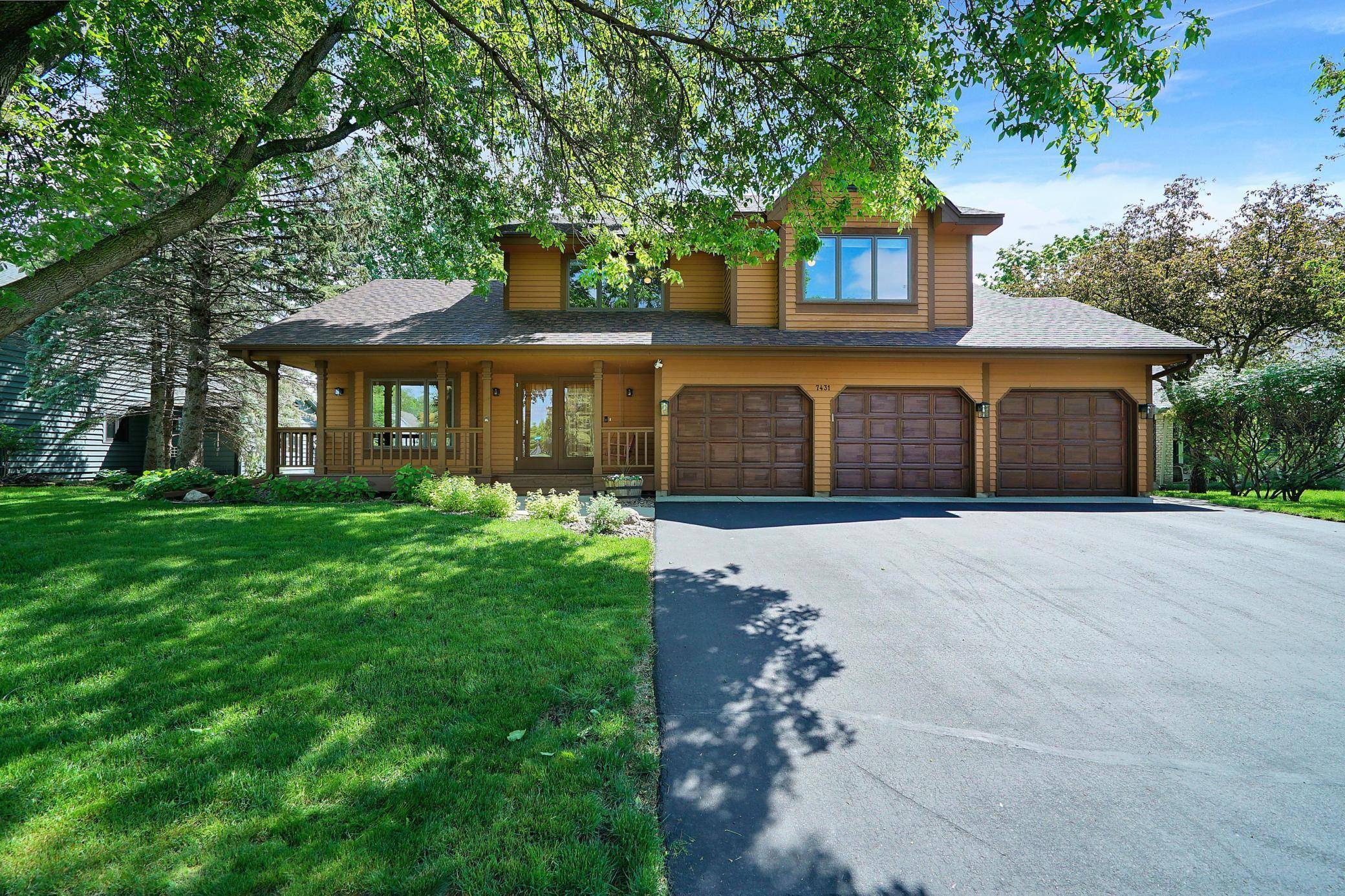 Eden Prairie, MN 55346,7431 Hames WAY