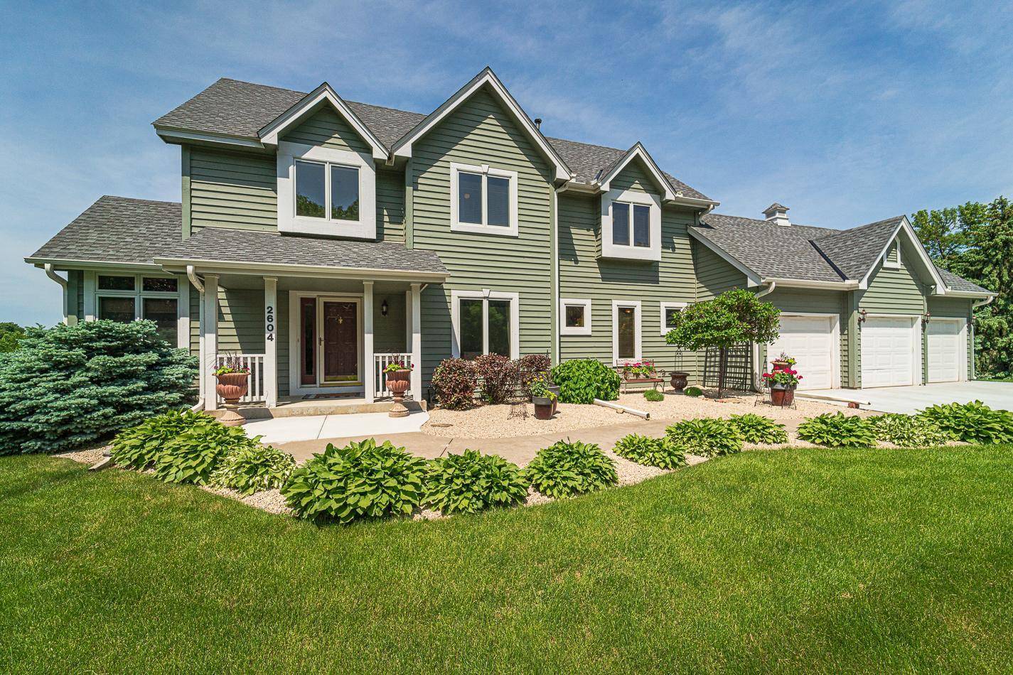 Shakopee, MN 55379,2604 Lakeview DR