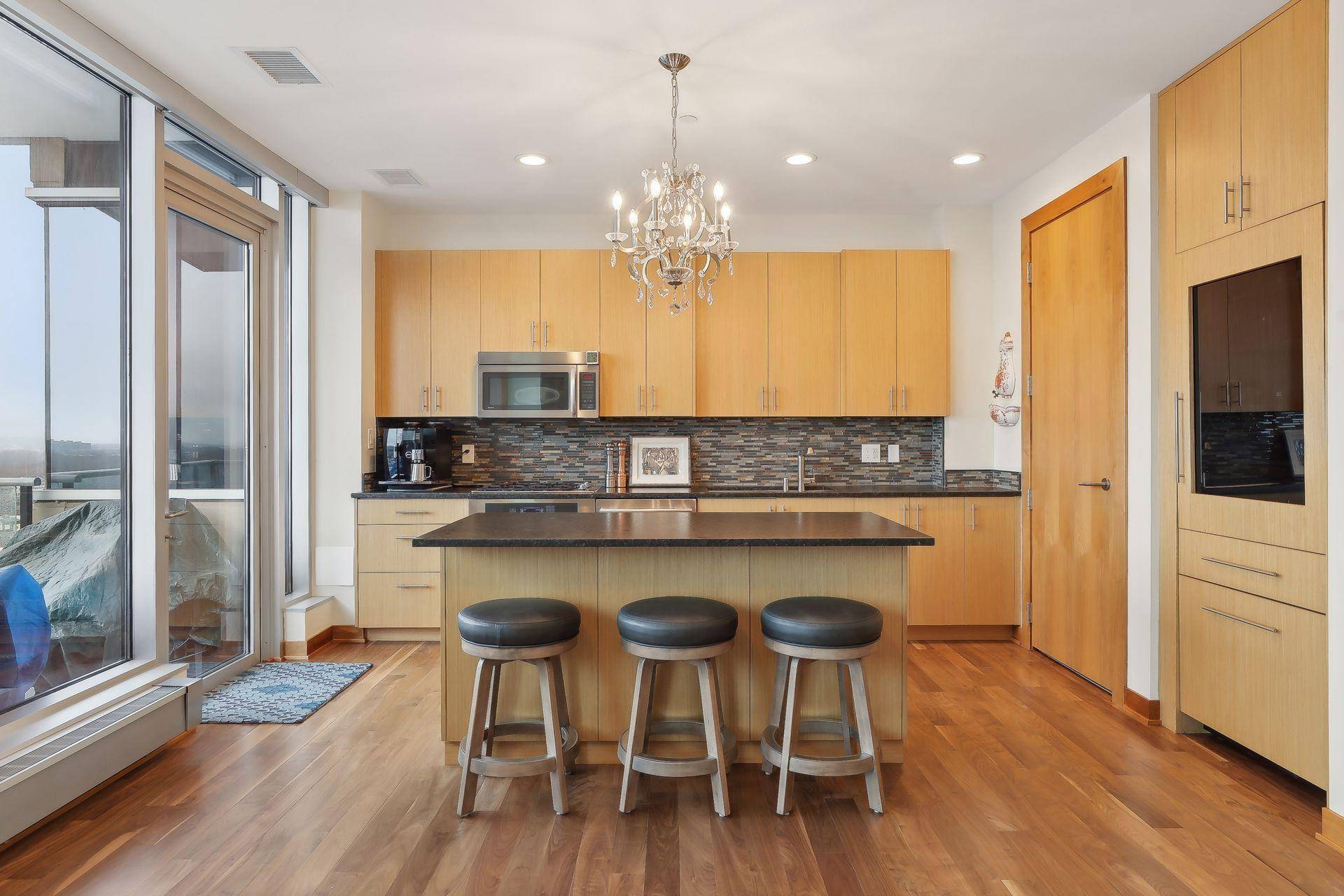 Edina, MN 55435,3209 Galleria #1107