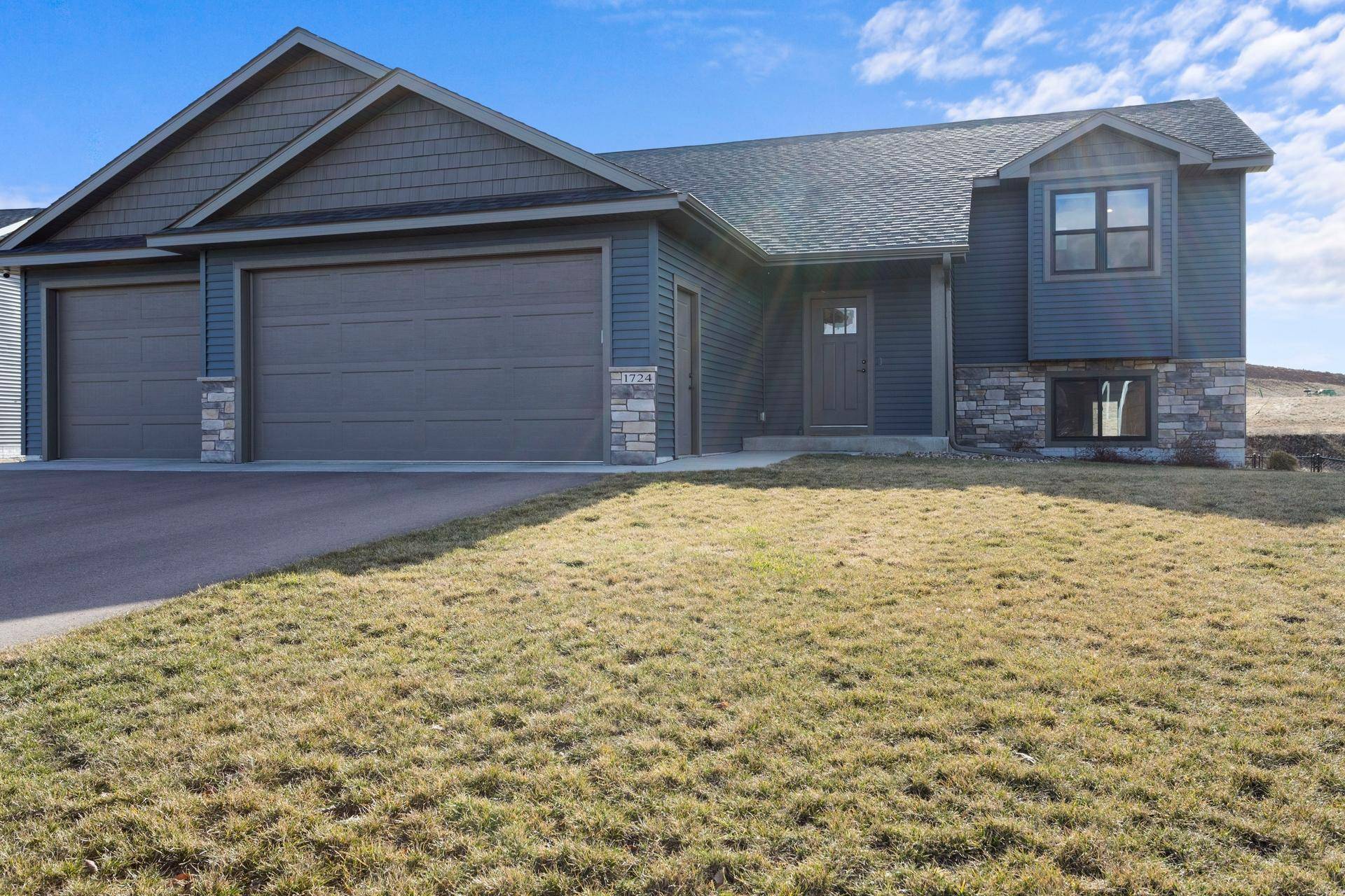 New Richmond, WI 54017,1724 Otter WAY