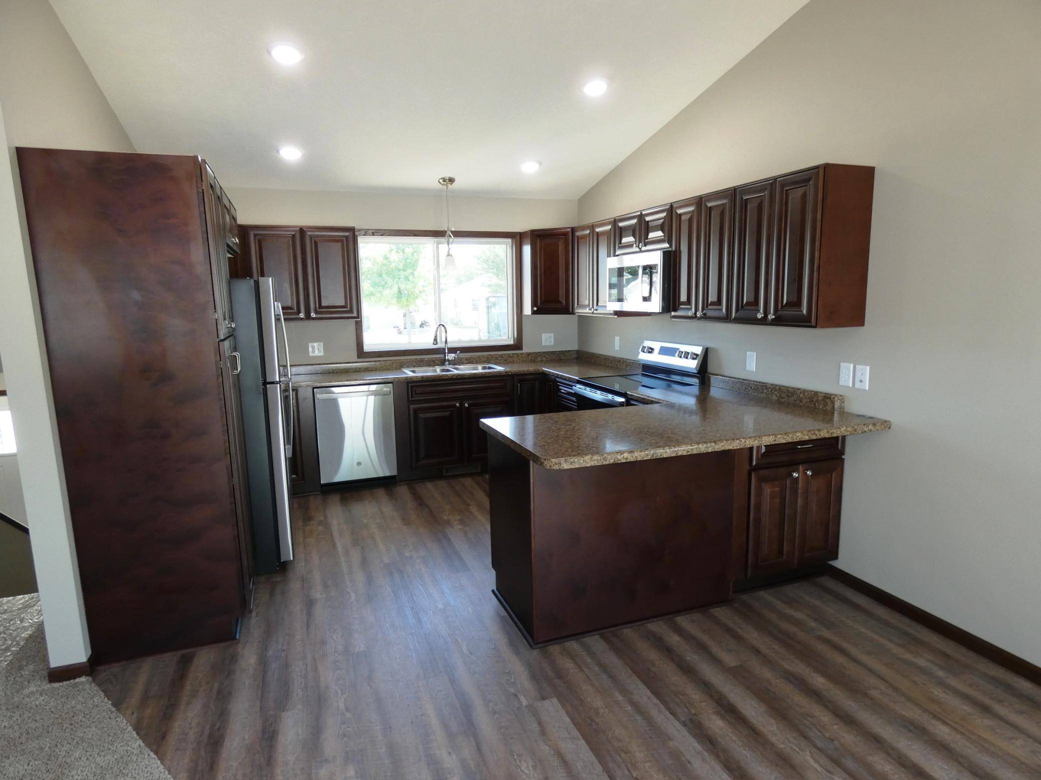 Worthington, MN 56187,2131 Castlewood DR