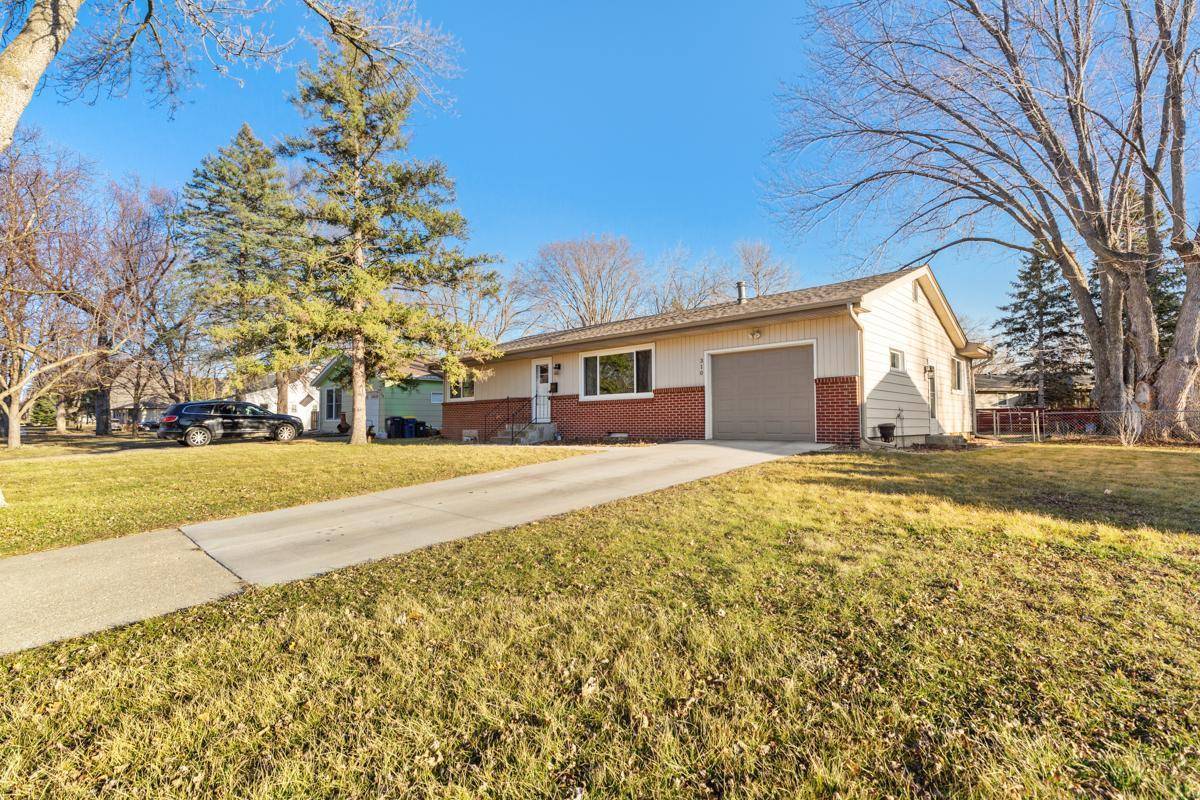 Northfield, MN 55057,310 Sumner ST E