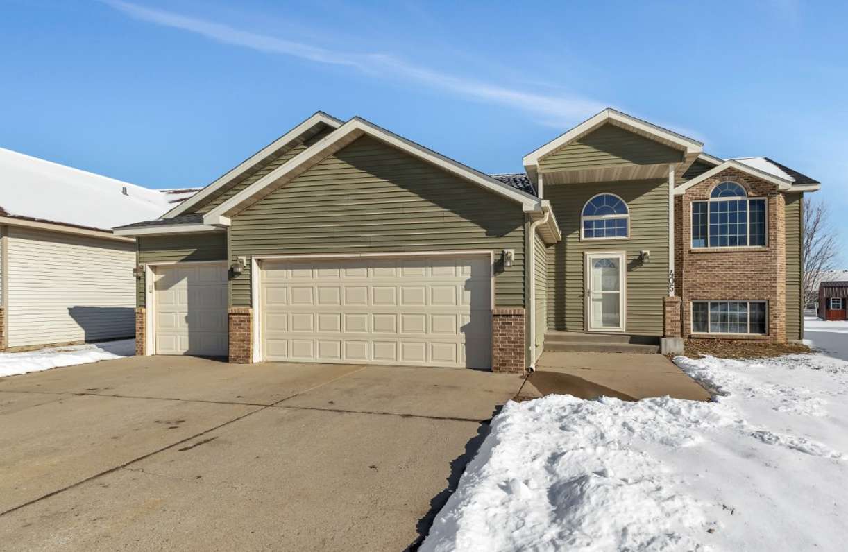 Saint Joseph, MN 56374,405 Iris LN NE