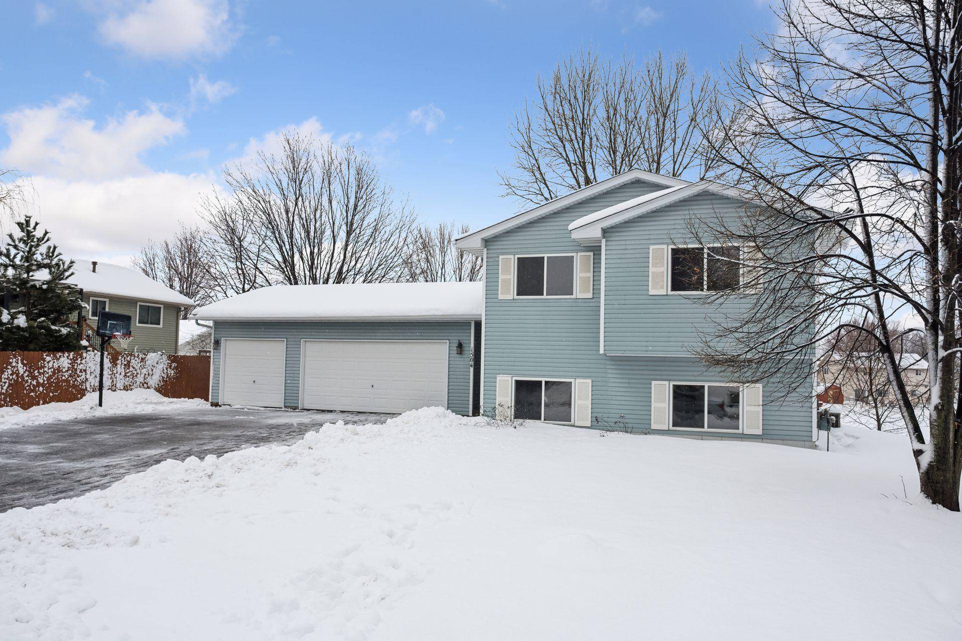 Buffalo, MN 55313,1504 3rd ST NE