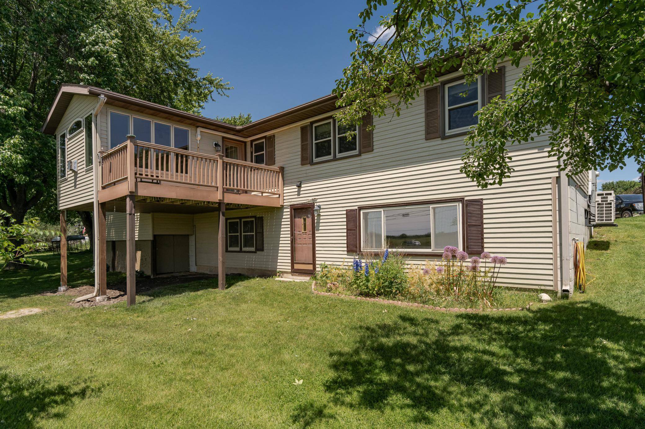 Byron, MN 55920,328 1st ST NW