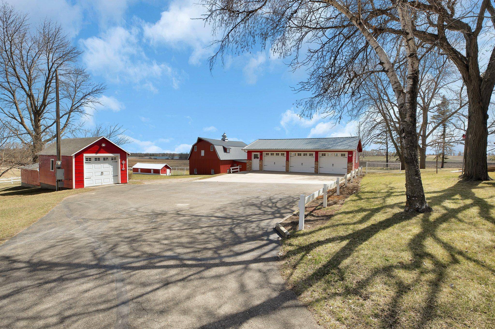 Paynesville, MN 56362,38492 532nd AVE