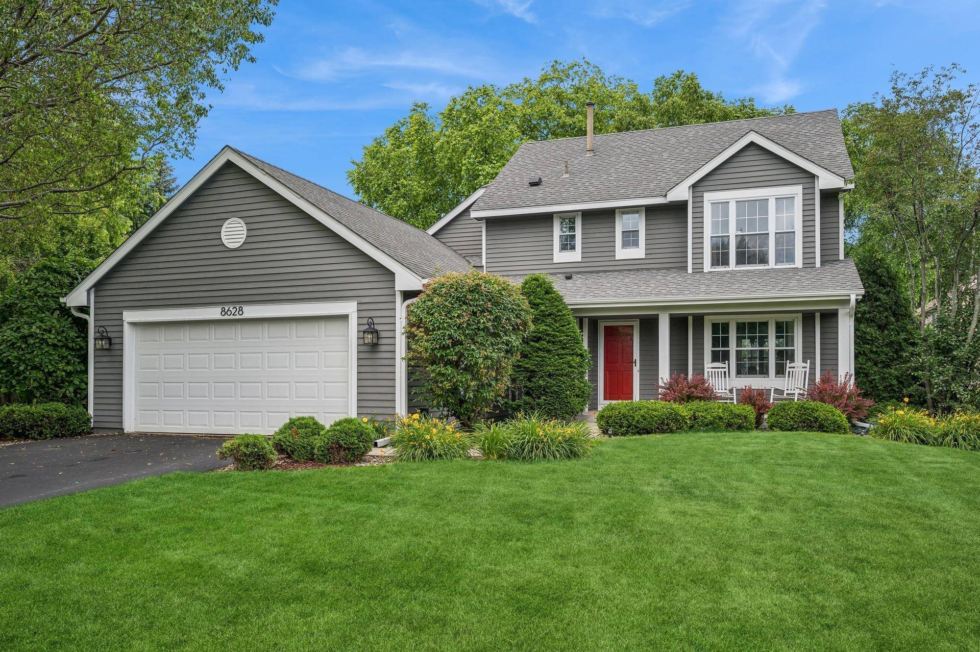 Eden Prairie, MN 55347,8628 Langley CT