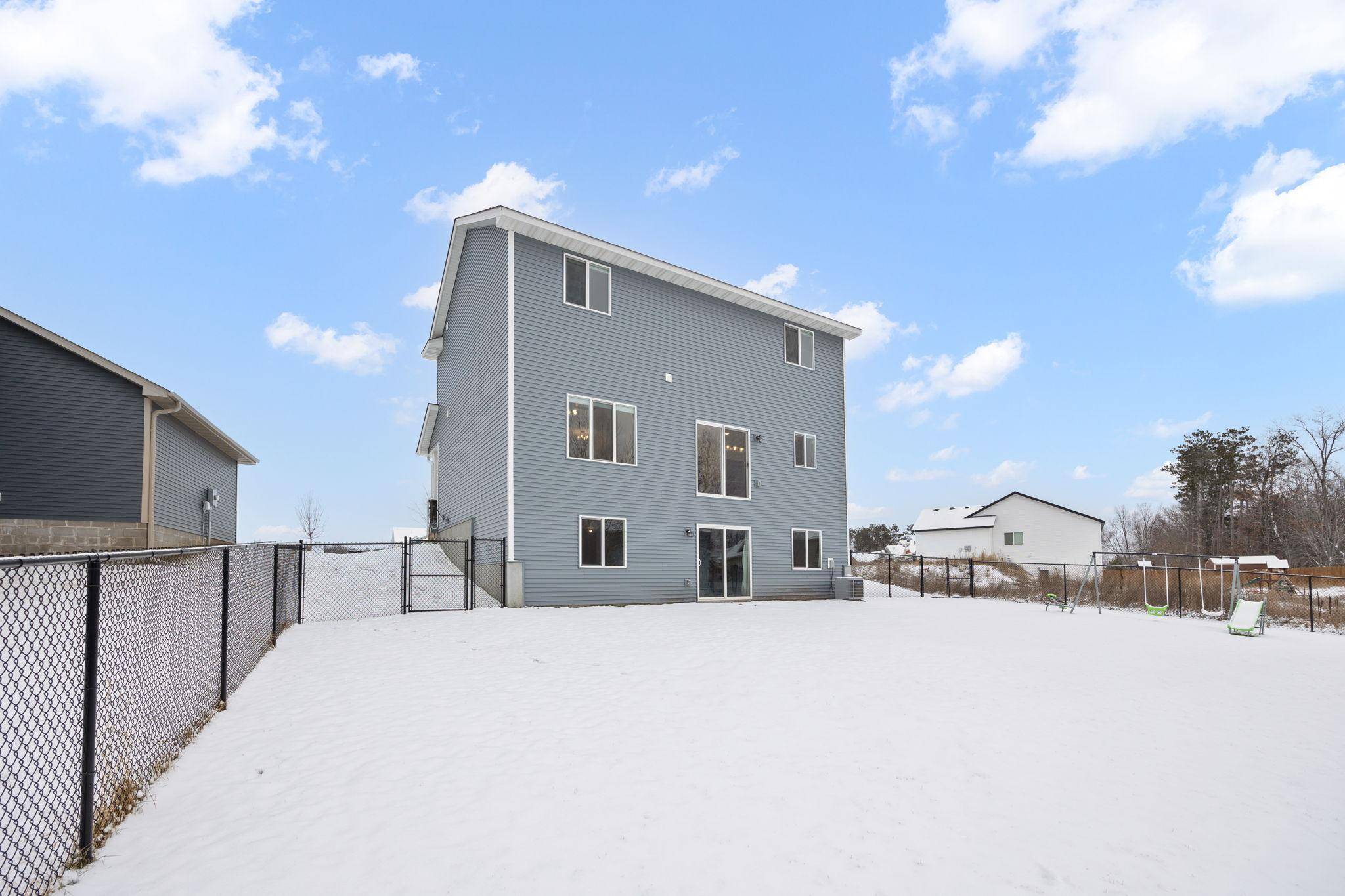 Isanti, MN 55040,1024 Bellaire BLVD NW