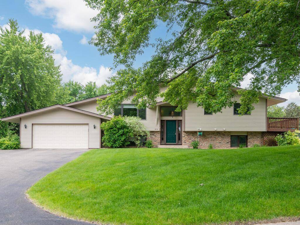 Eden Prairie, MN 55344,8741 Black Maple DR