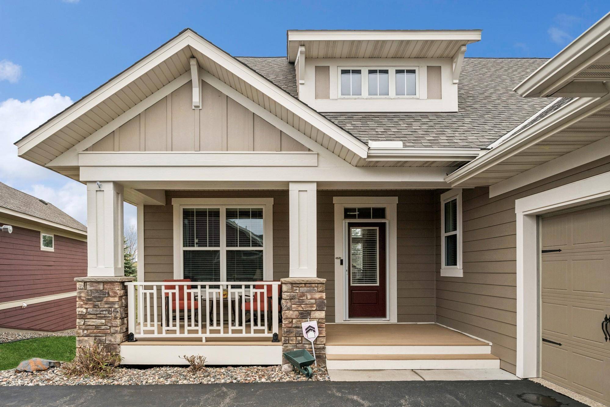 Apple Valley, MN 55124,15658 Eddington WAY