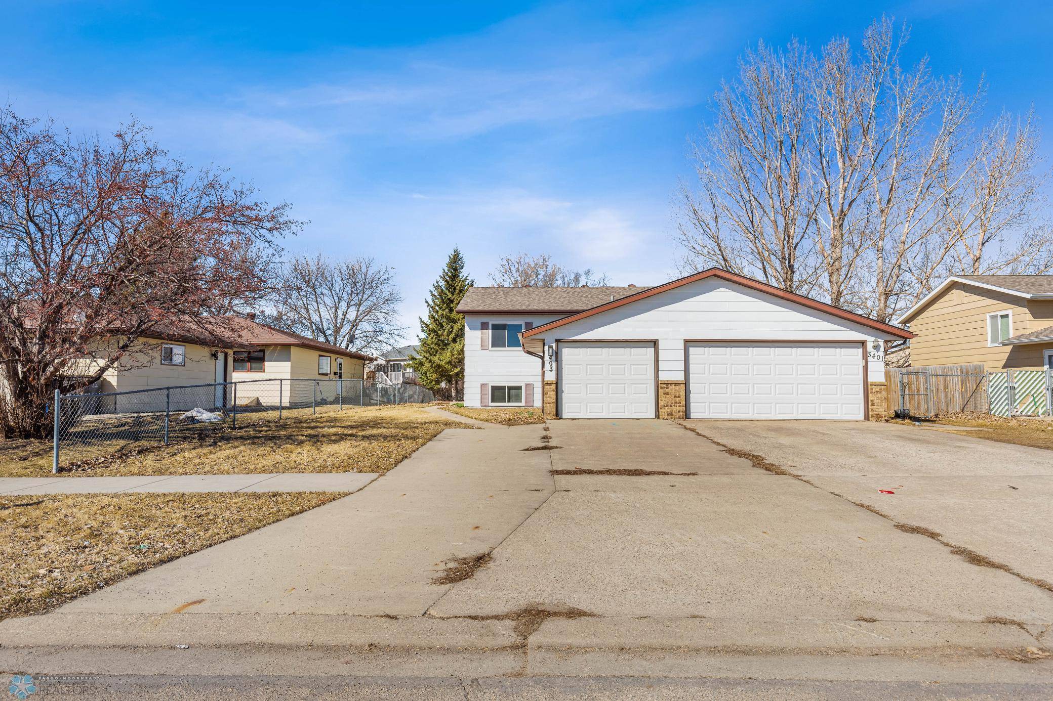 Moorhead, MN 56560,3403 12th ST S