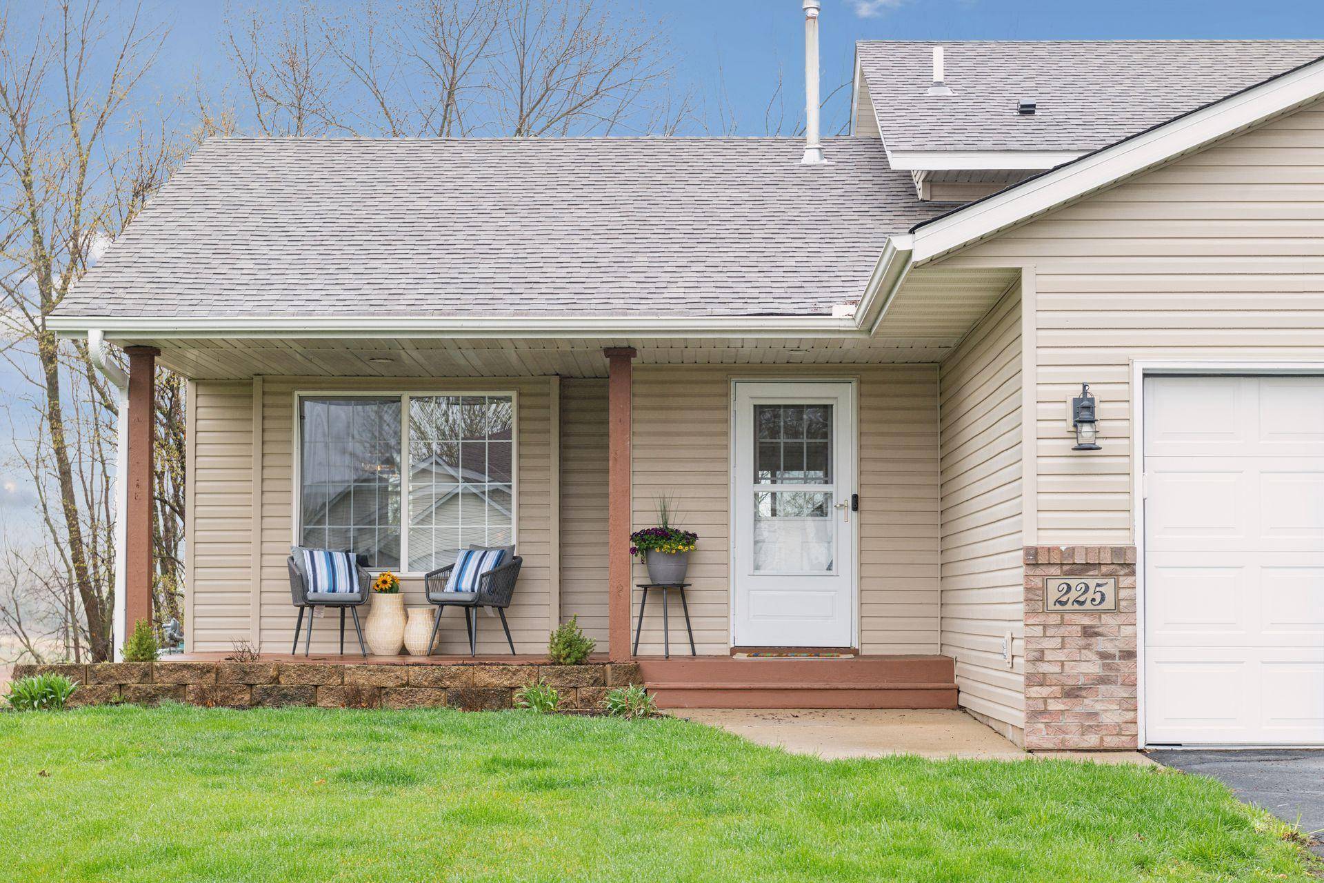 Watertown, MN 55388,225 Arnica DR