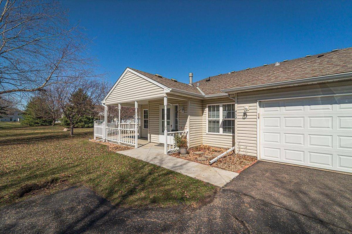 Shakopee, MN 55379,432 Sarazin ST