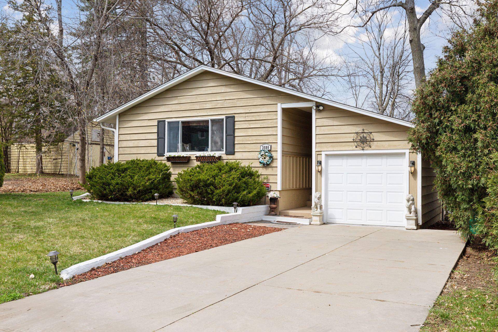 Orono, MN 55391,3580 Livingston AVE