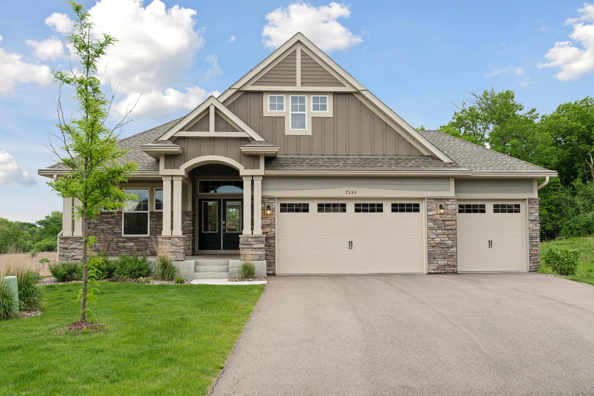 Chanhassen, MN 55317,7335 Paisley CT