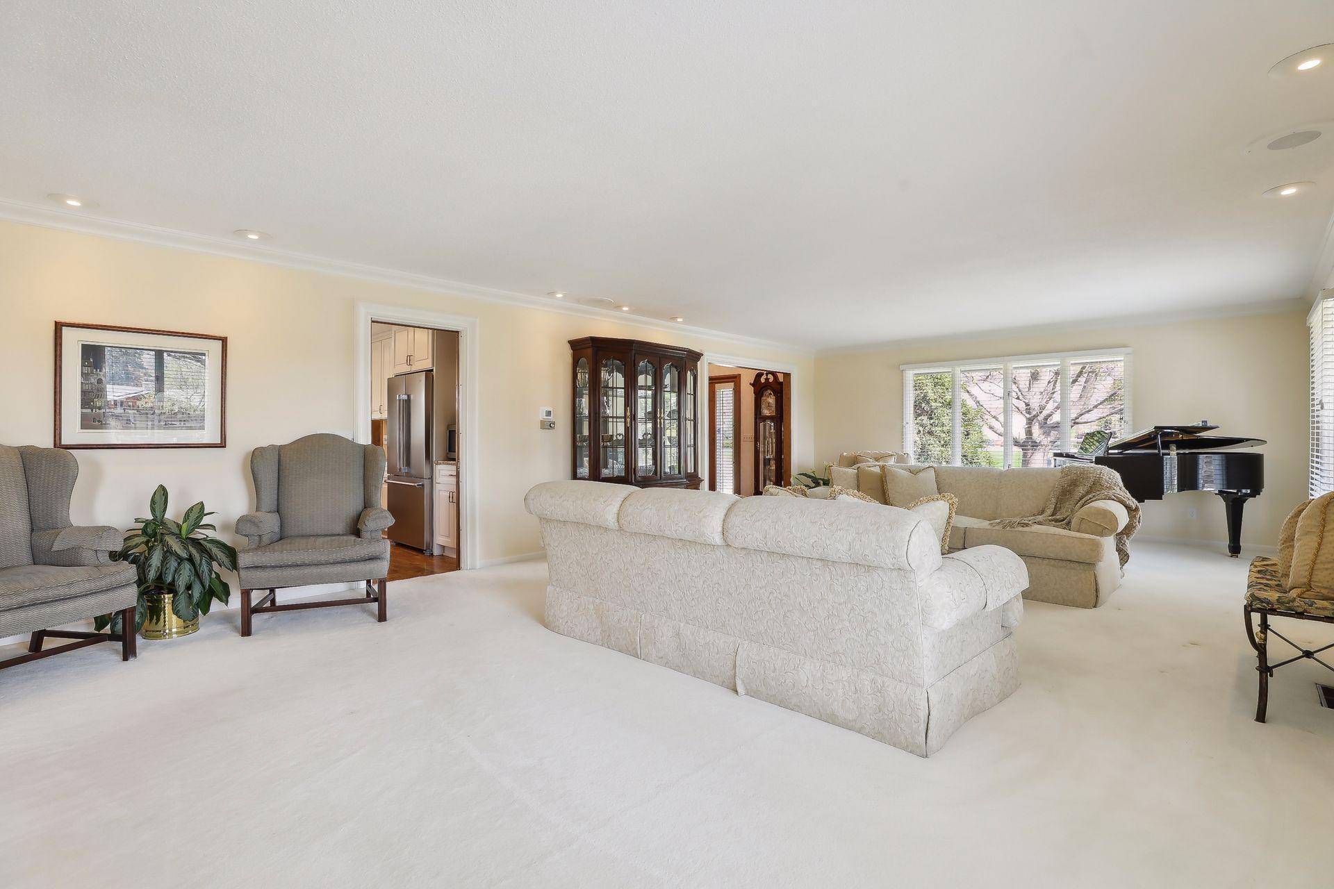 Edina, MN 55436,6415 Stauder CIR