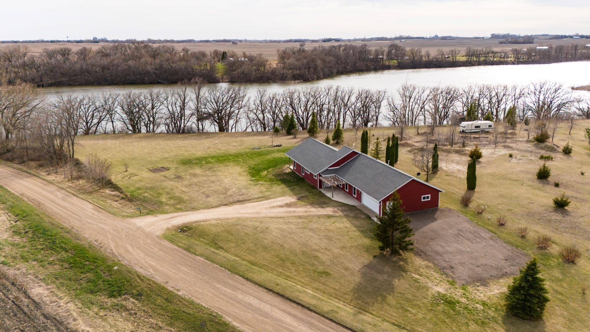 Hoffman, MN 56339,16673 110th AVE