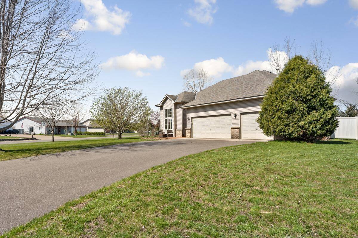 Rush City, MN 55069,1185 S Harte AVE