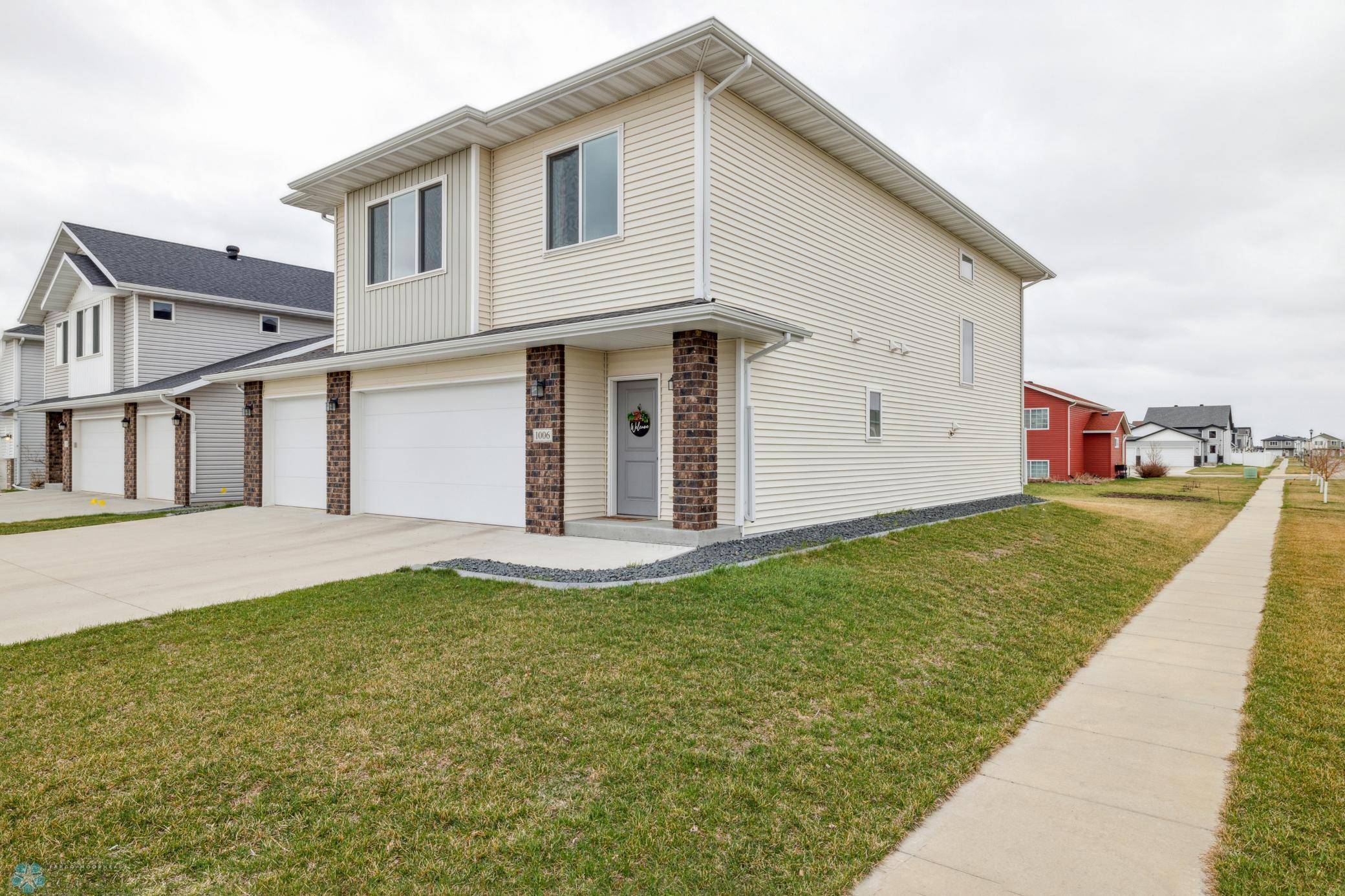 Fargo, ND 58078,1006 Eaglewood AVE W